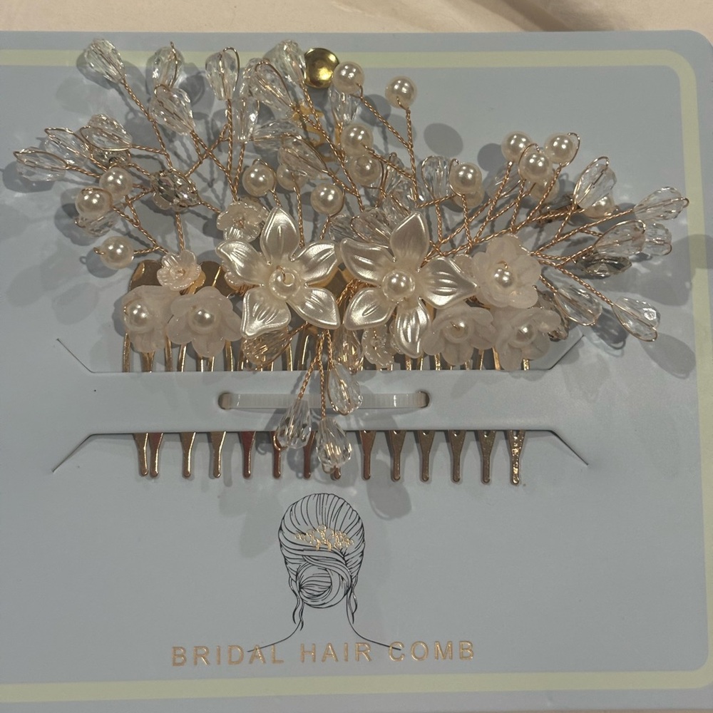 NWT Sincerely Jules Bridal Floral Pearl & Crystal Hair Comb - Gold & Ivory